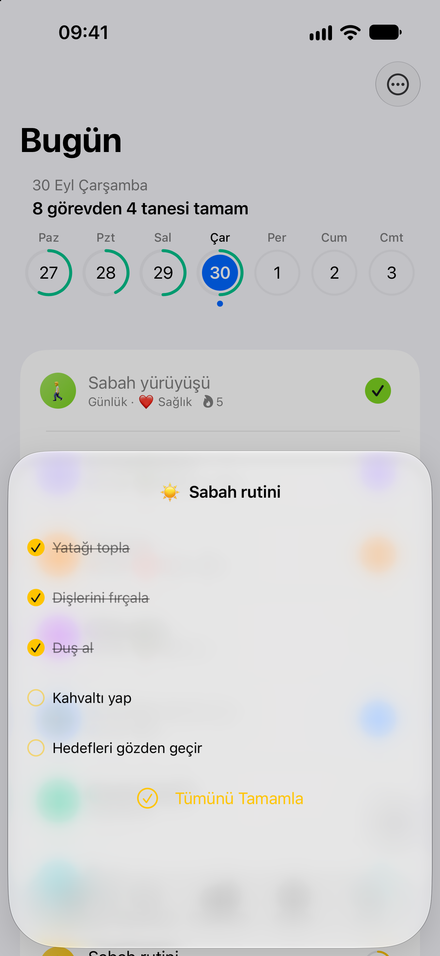Uygulama ekran görüntüsü: Rutinin, adım adım. Küçük görevleri bir kontrol listesinde topla.